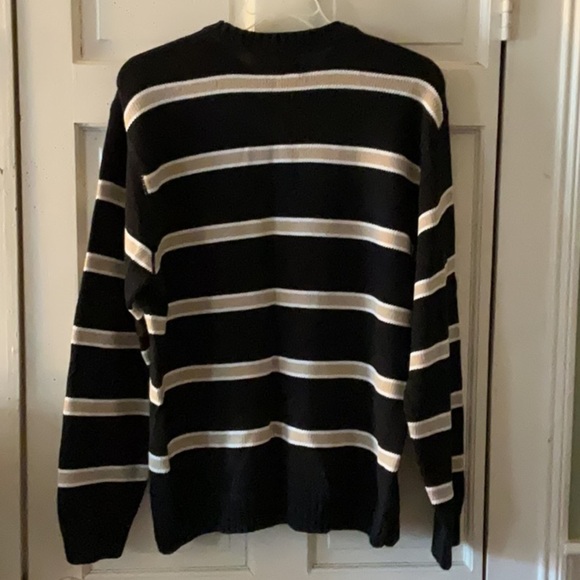 Men’s Basic Edition sweater large - Picture 3 of 5